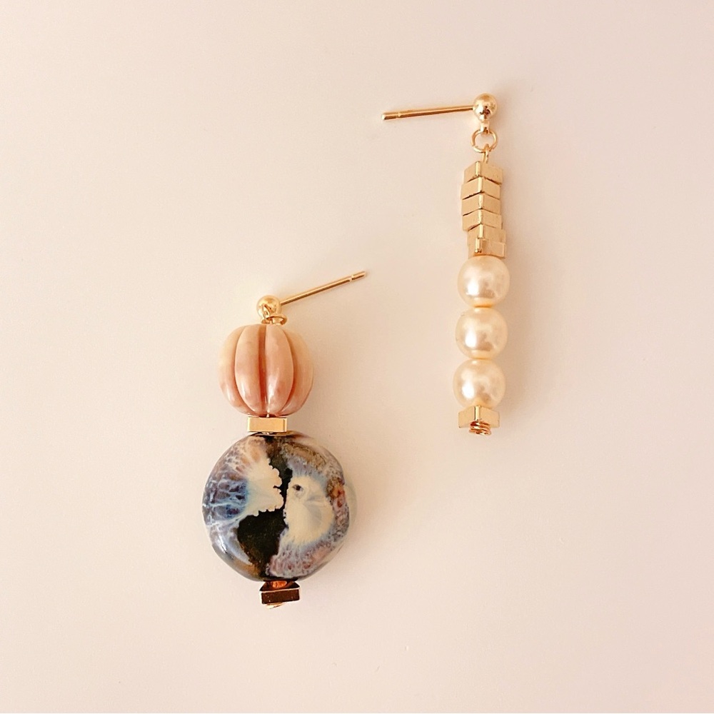 Porcelain & pearls AB style earrings